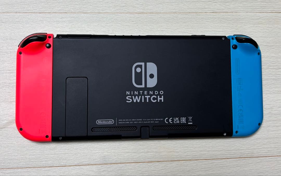 Switch本体 ・付属品1式、ジョイコン(ネオンレッドR)microSD64G