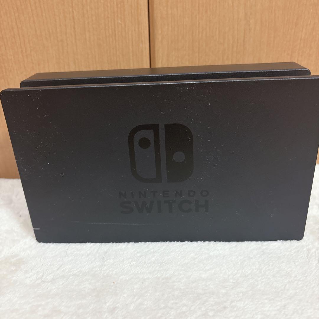 Nintendo Switch 本体　ネオンブルー／ネオンレッド