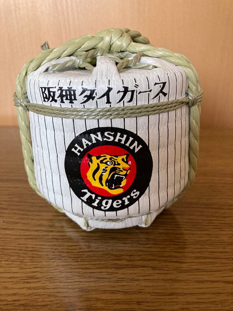 阪神タイガース コモゴールと2003年優勝記念マグカツプ
