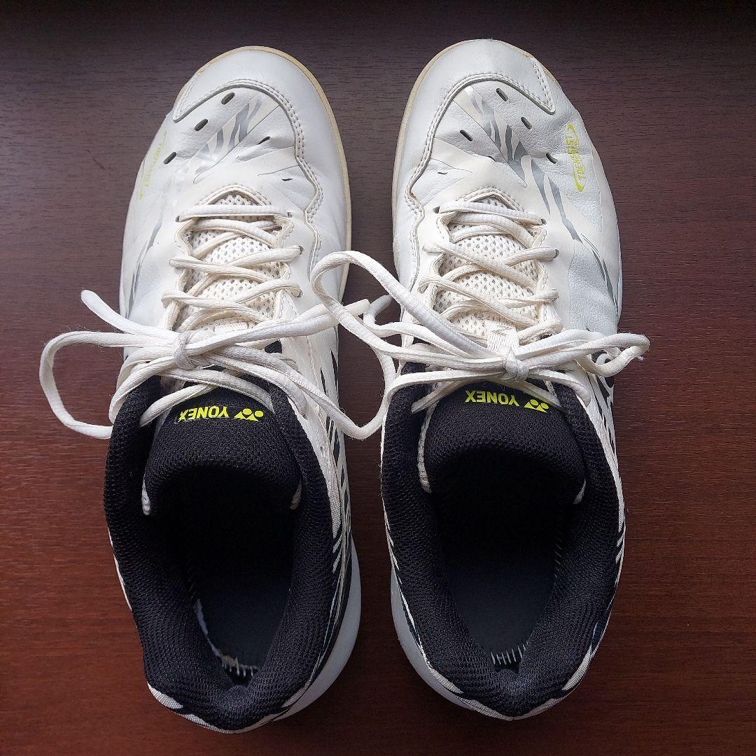 YONEX パワークッション65Z ホワイトタイガー27.5㎝ 中古