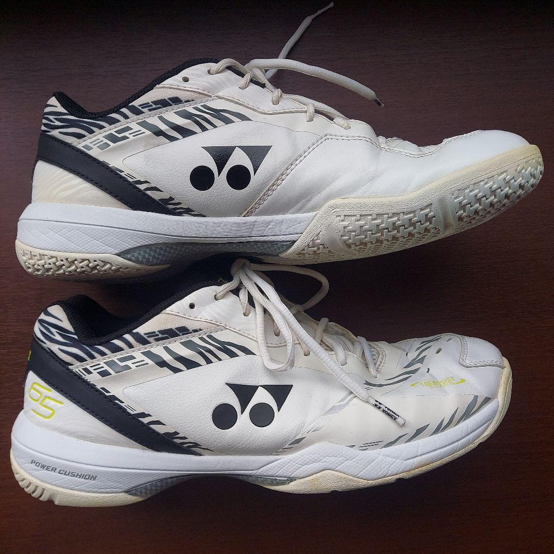 YONEX パワークッション65Z ホワイトタイガー27.5㎝ 中古