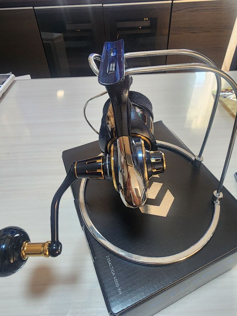 リール Daiwa SALTIGA 4000-XH