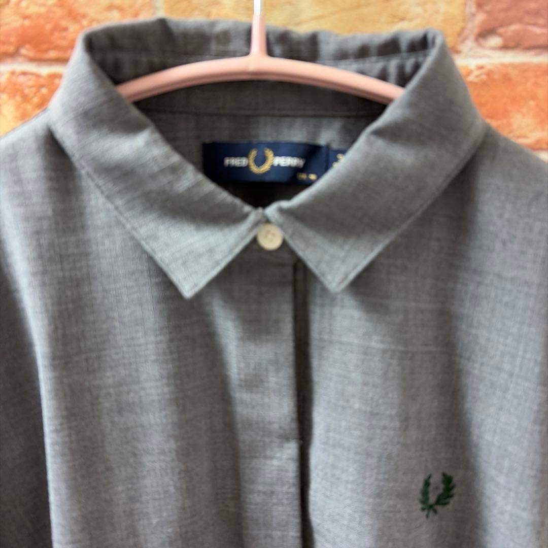 FRED PERRY グレー シャツワンピース 長袖
