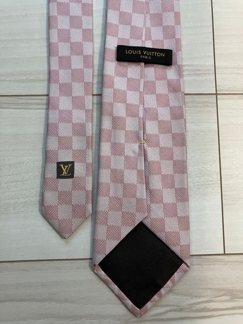 LOUIS VUITTON ダミエ柄ネクタイ　ピンク