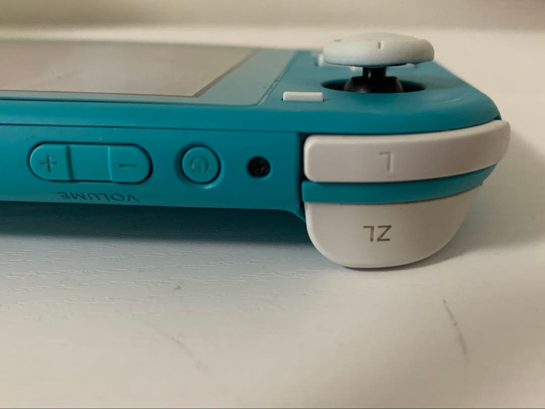 Nintendo Switch Lite ターコイズ ひび割れあり　ジャンク品