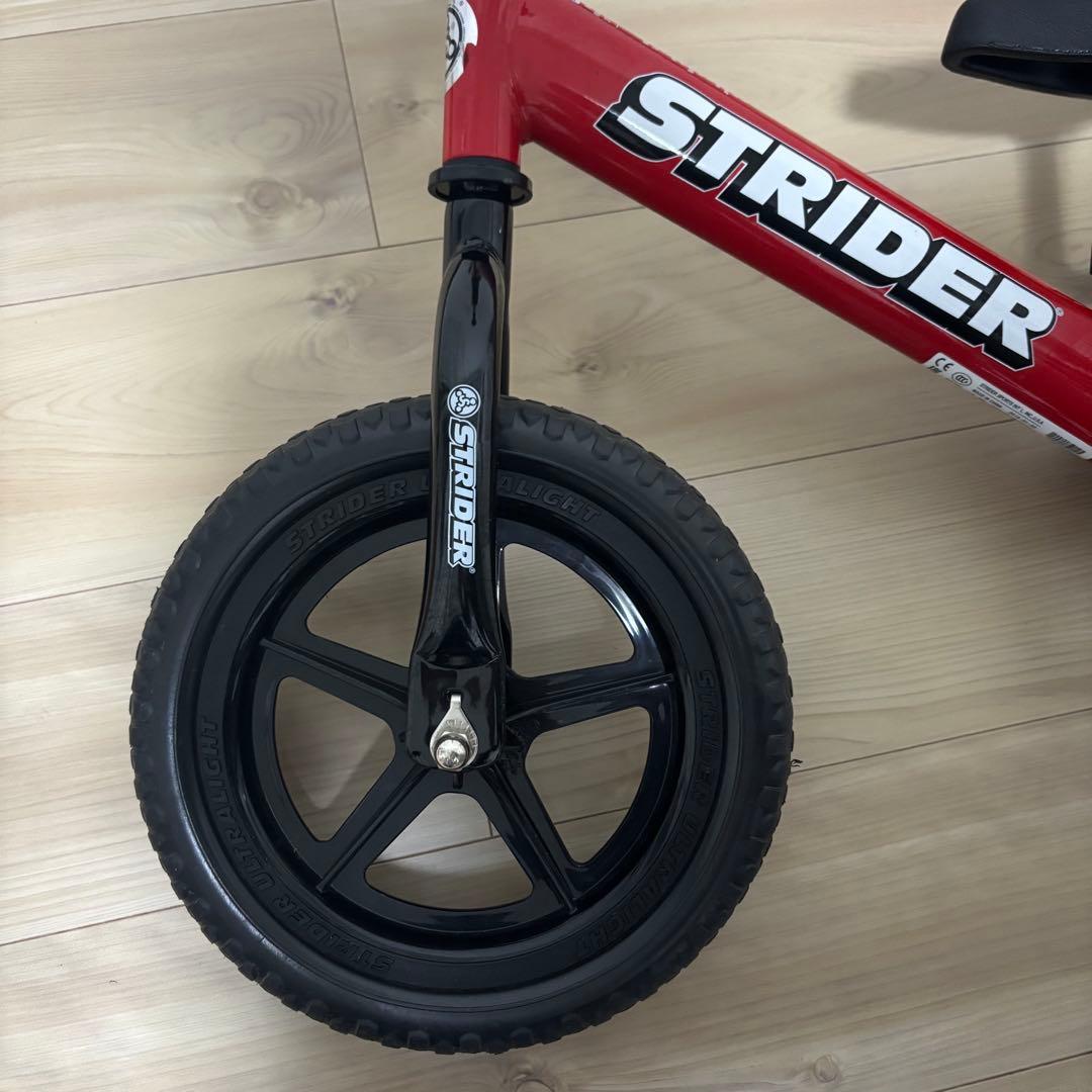 STRIDER バランスバイク 赤 12インチ SPORT