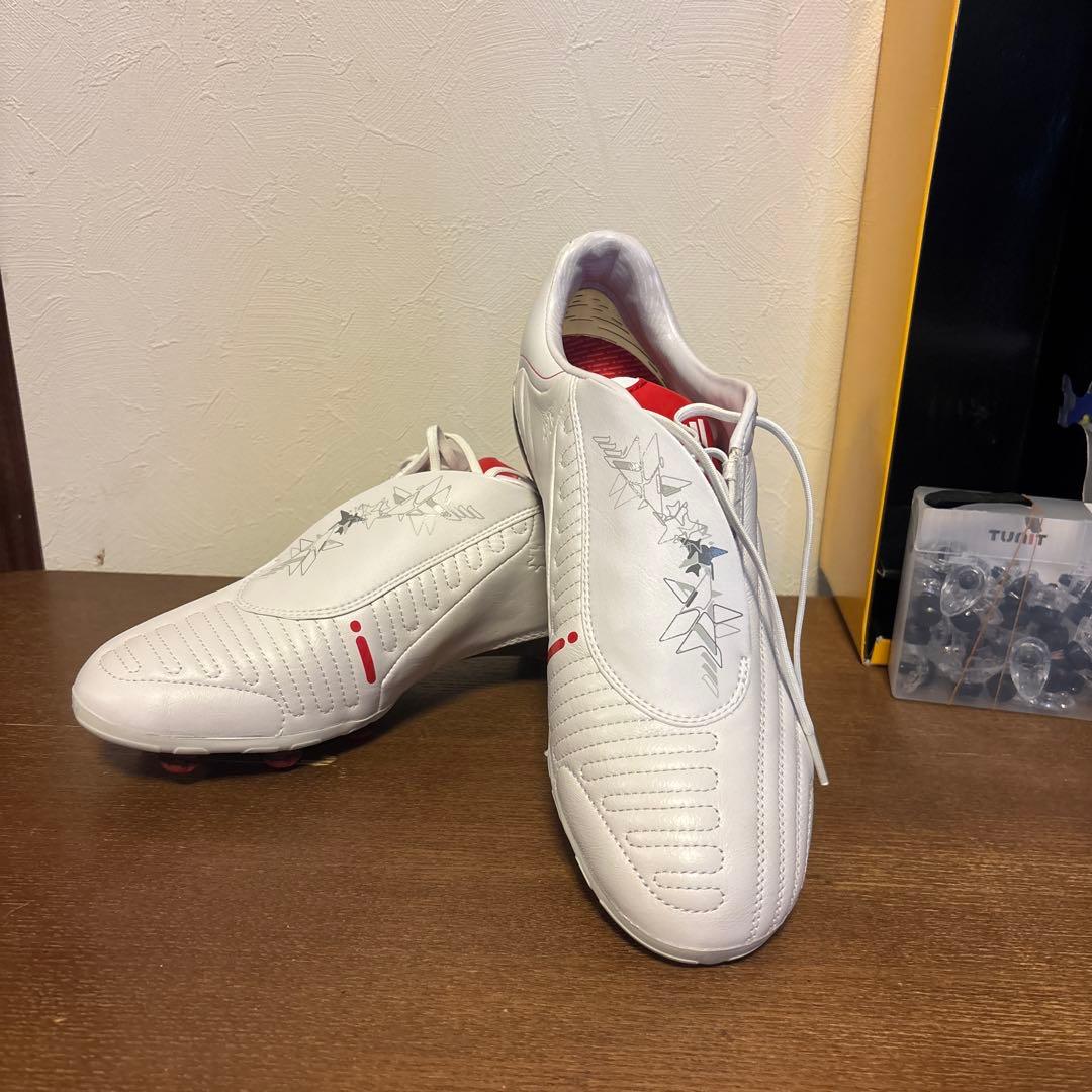 adidas TUNIT サッカーシューズ ホワイト/レッド