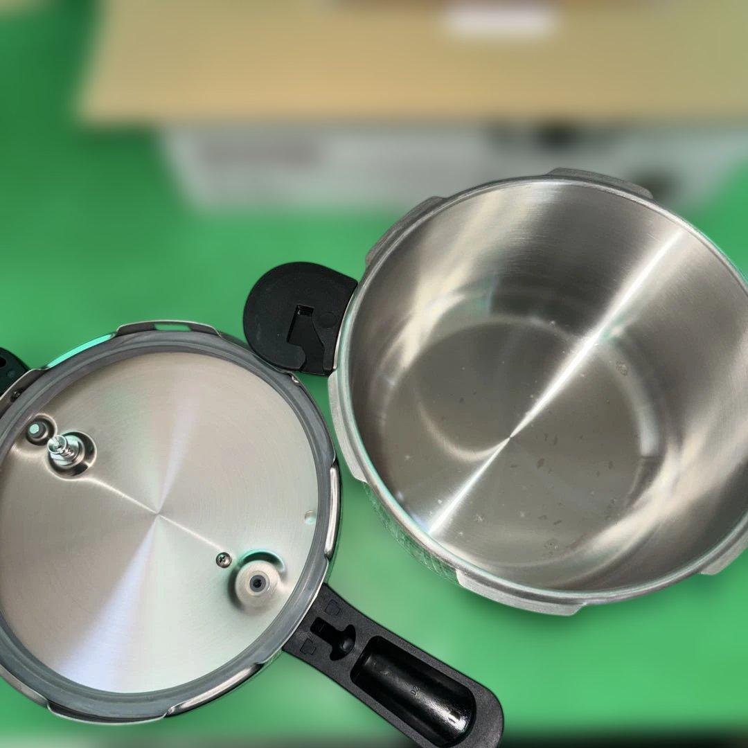 PRESSURE COOKER 3層底圧力鍋　5.5L