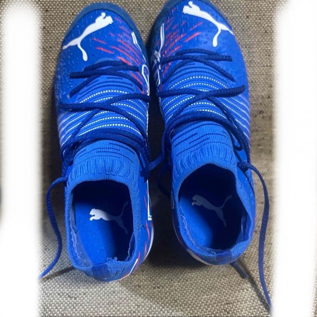 PUMAフットサルシューズ FUTURE Z proモデル