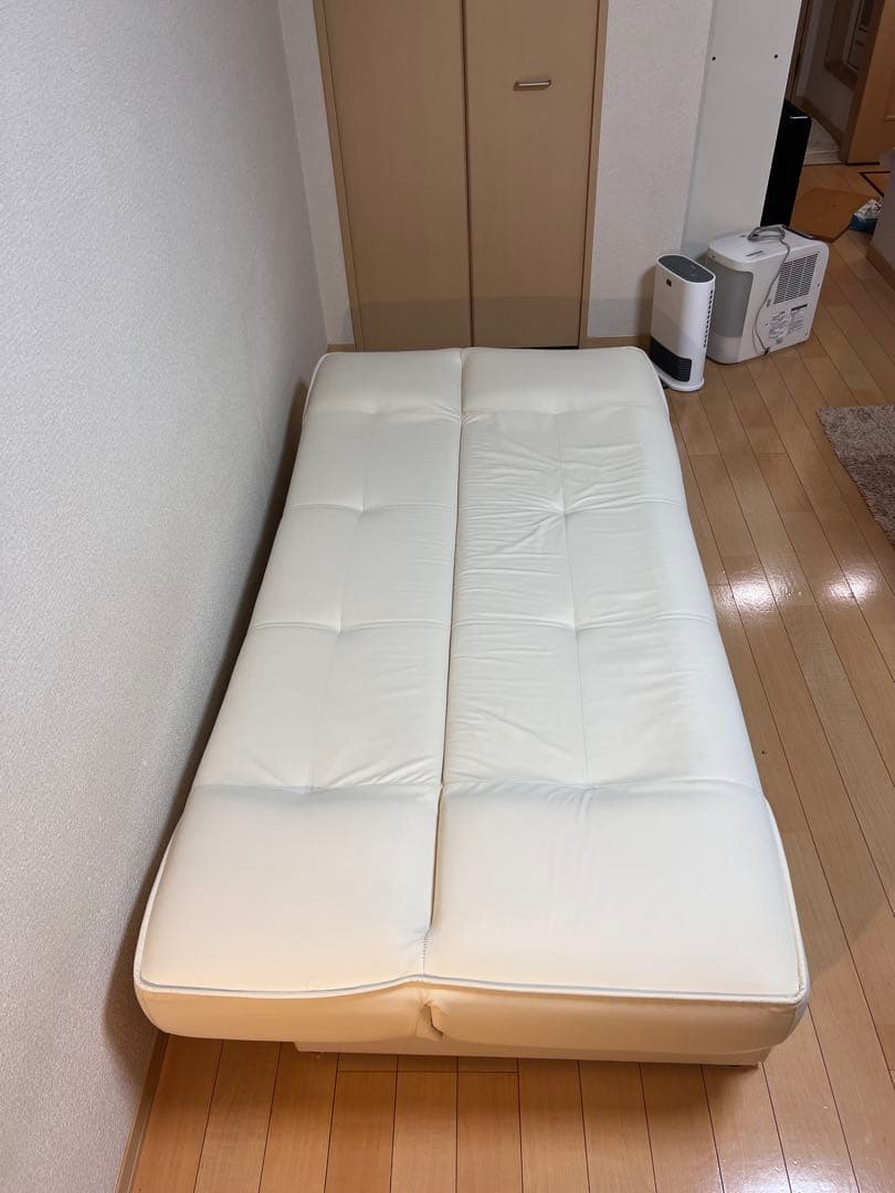 ソファベッド 【送料込】 日本製 国産アイボリー合成皮革(PVC)