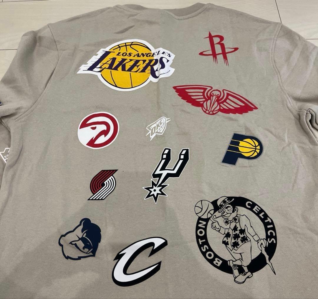 NBAチームロゴ入りスウェットシャツ ベージュ