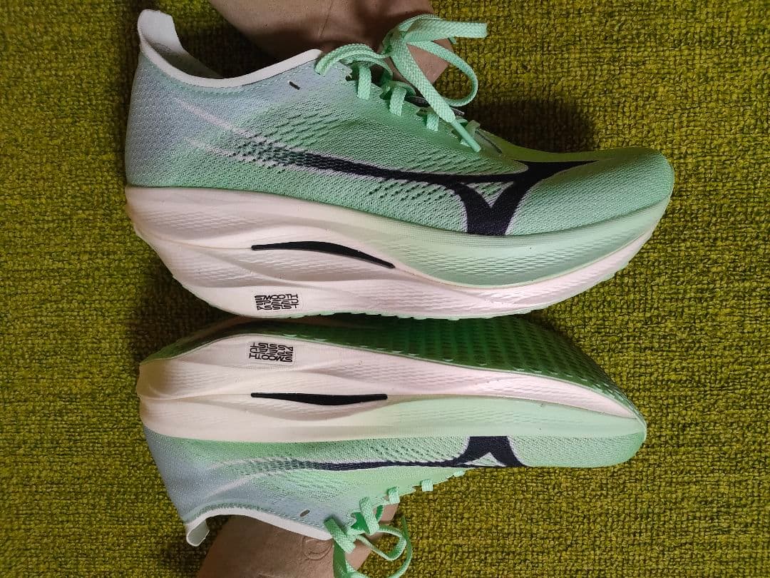 お*か様 Mizuno ウェーブリベリオンプロ3 27、5cm