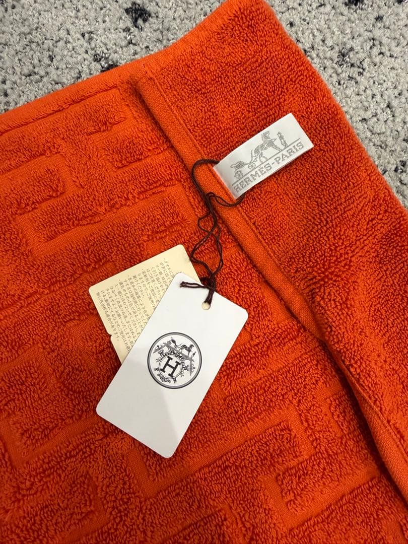 エルメス バスタオル オレンジ 新品タグ付き