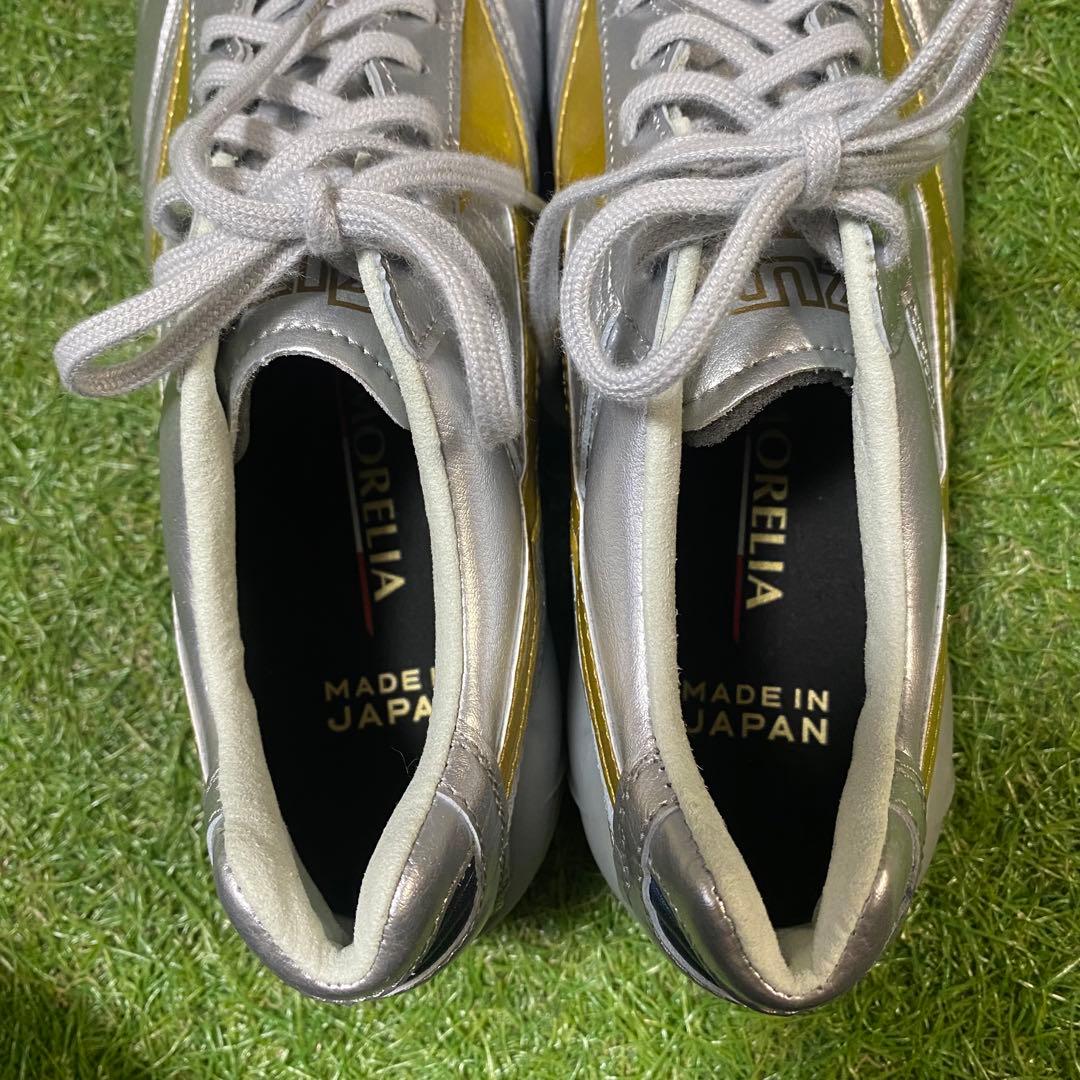 新品【希少サイズ24.0cm】ミズノ モレリアDNAジャパン プラチナシルバー
