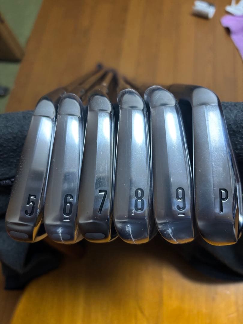 美品　スリクソン　ZXi7 5-PW 6本MODUS3 TOUR105S