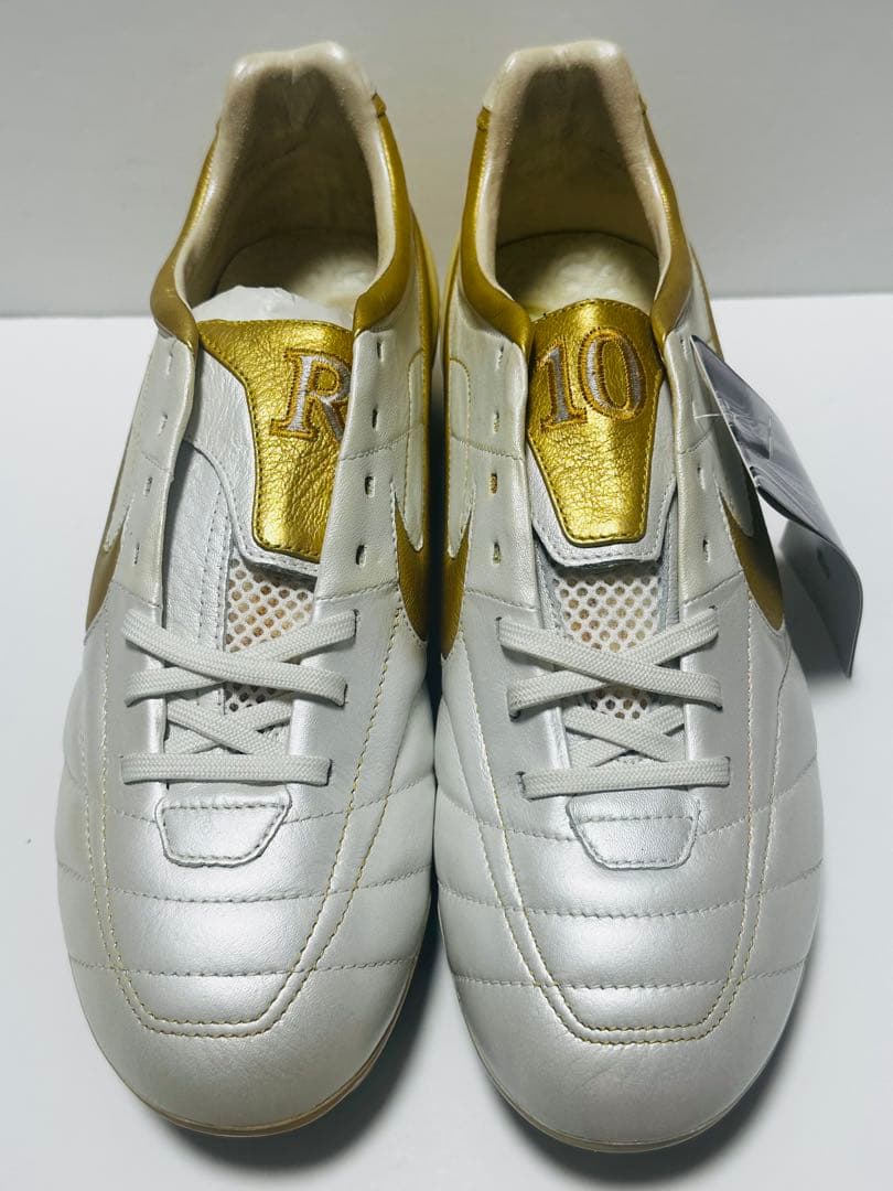 NIKE エアレジェンド ティエンポ ロナウジーニョ R10 TIEMPO