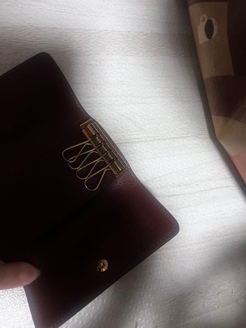 Louis Vuitton ダークブラウン キーケース