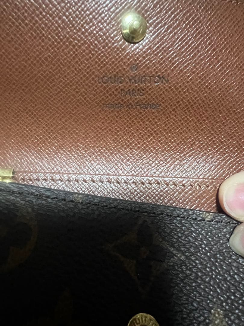 Louis Vuitton ダークブラウン キーケース