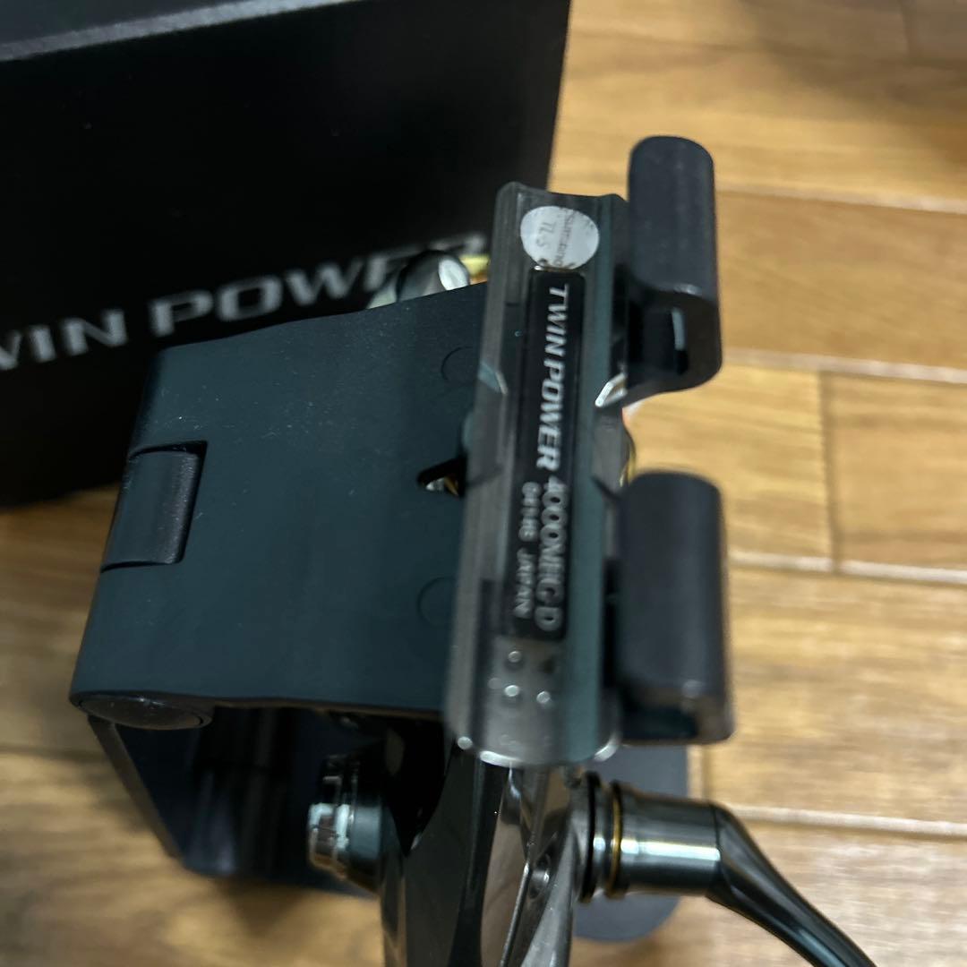 シマノ 20 ツインパワー 4000MHG