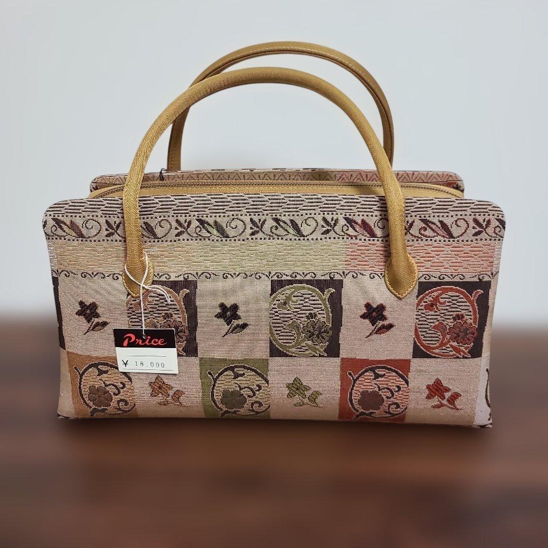 【新品】正絹 西陣織 利休バッグ お茶席 お出掛け カジュアル　カラシ色