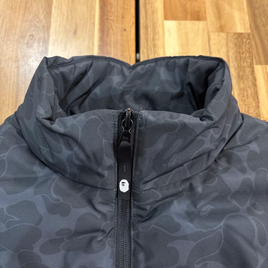 【新品未使用】A BATHING APE 迷彩柄 ダウンベスト Sサイズブラック