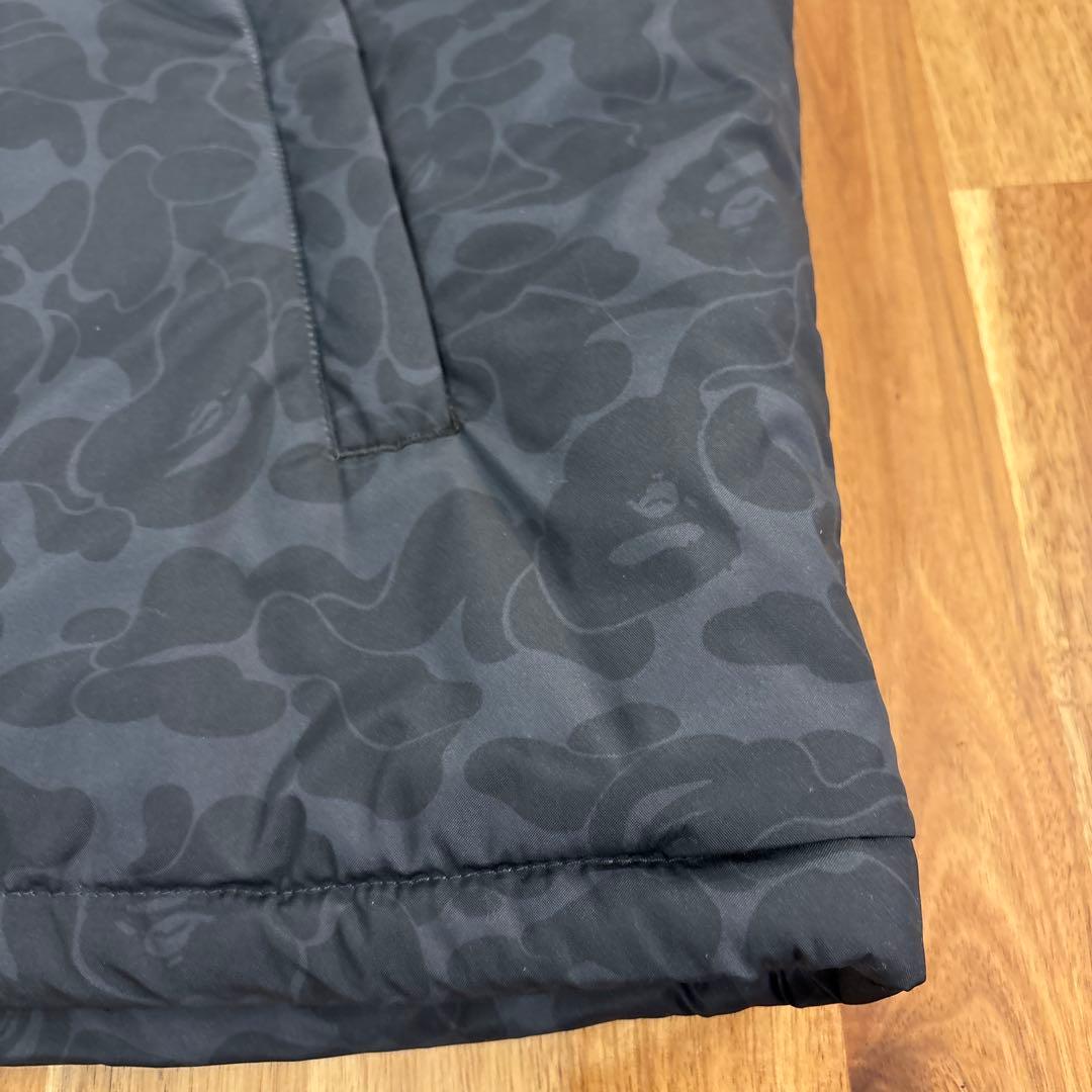 【新品未使用】A BATHING APE 迷彩柄 ダウンベスト Sサイズブラック