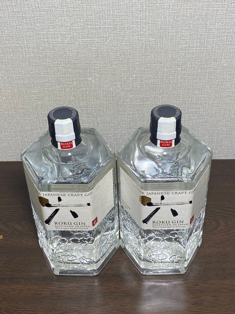 サントリージン　六　700ml 2本