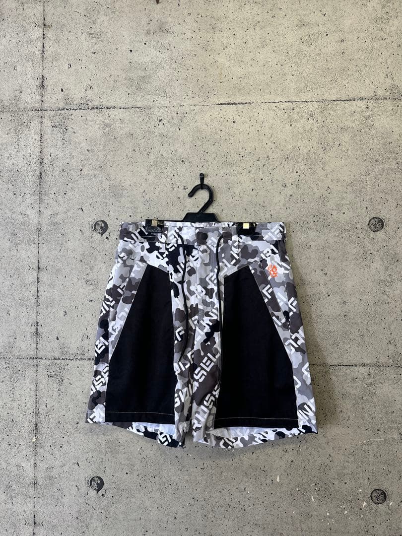 【新品未使用】サイズ7 メンズ ハーフパンツ ラッセルノ 2668