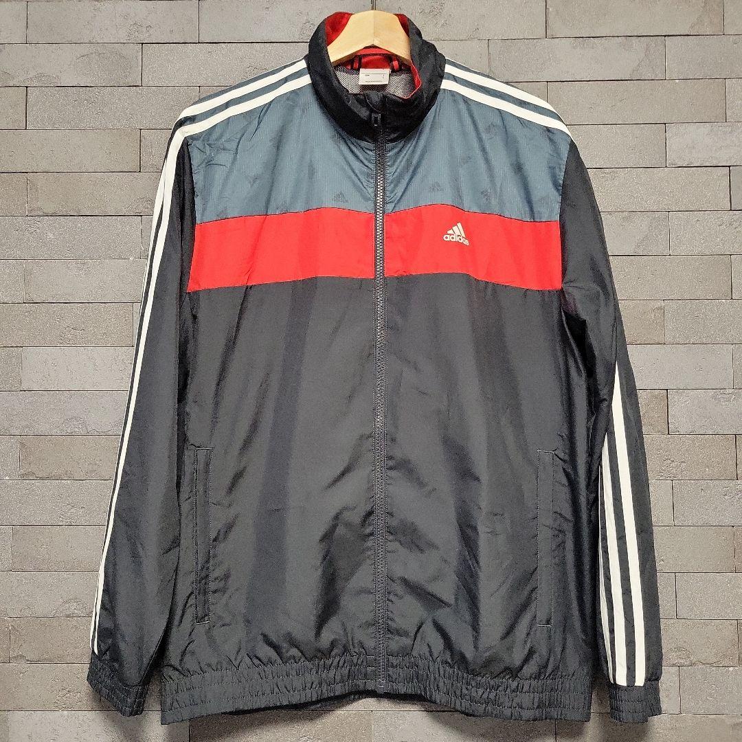 アディダス　adidas ウィンドブレーカー 上下セット　スポーツ　運動