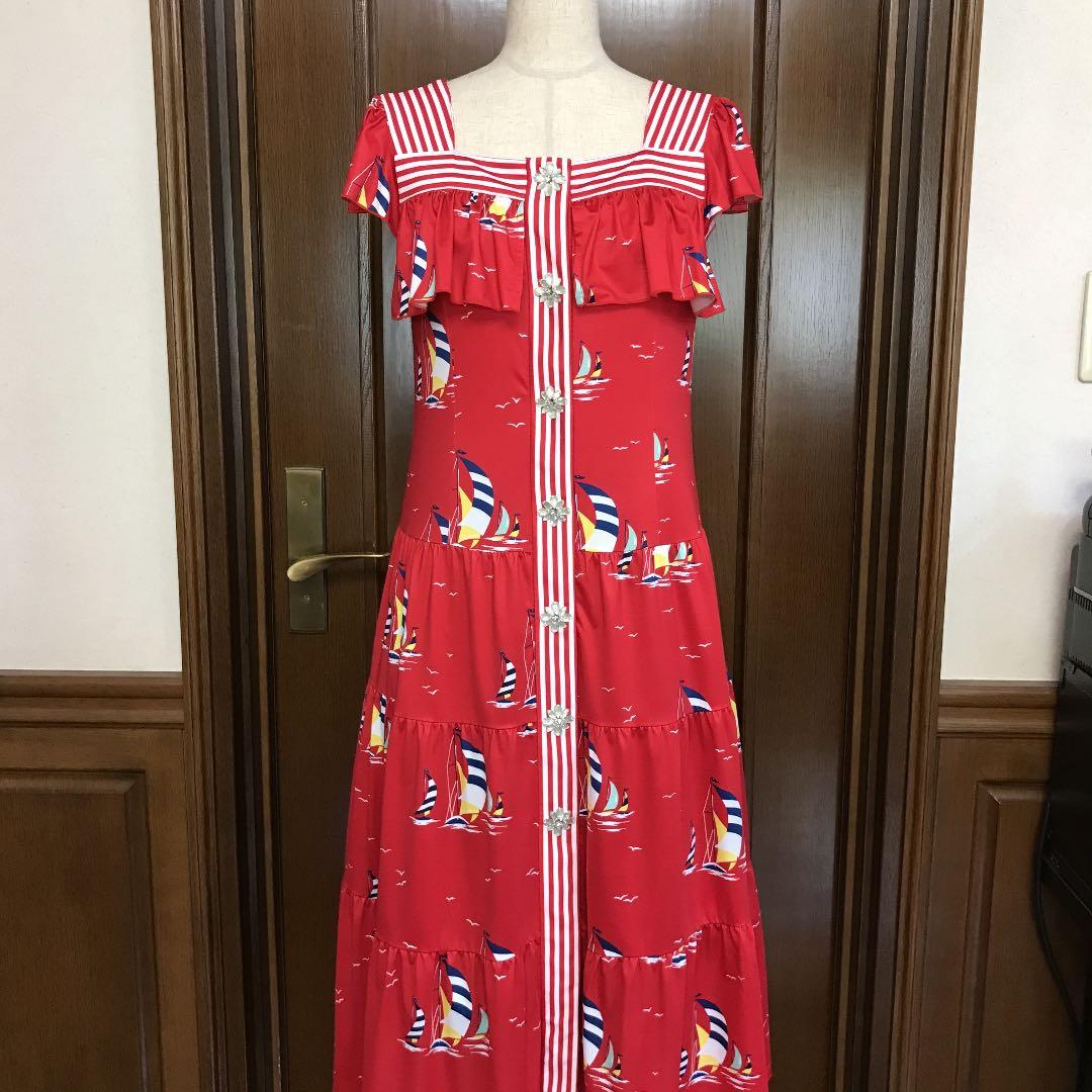美品 スーパービューティー ヨット柄のロングワンピース 40