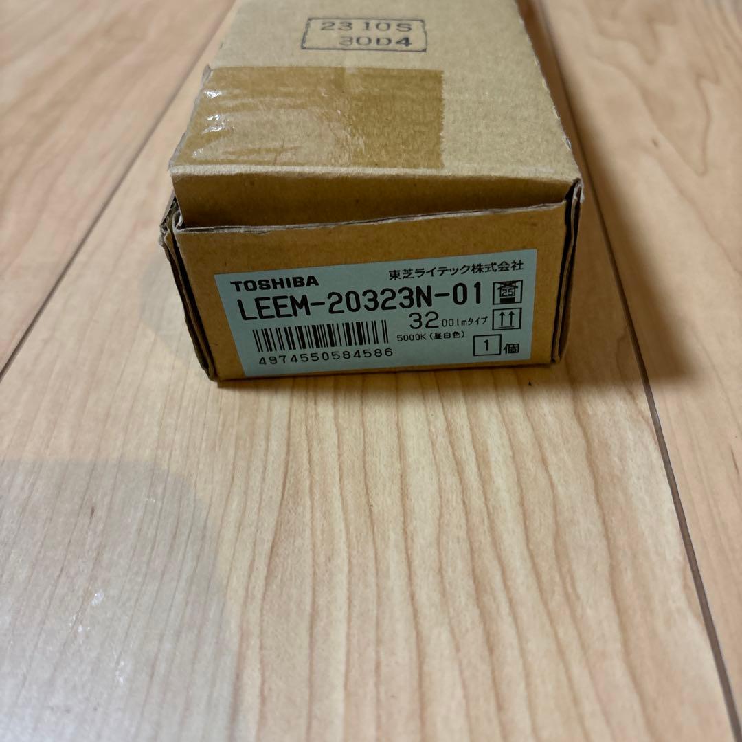 TOSHIBA TENQOOシリーズ　乳白色 LEEM-20323N-01