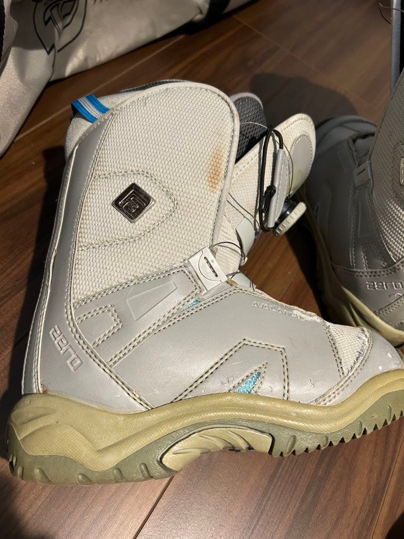 SALOMONスノーボード板＋ビンディング＋ブーツセット【お値下げ中】