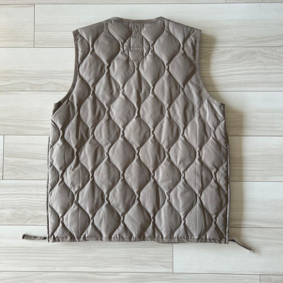 TAION V NECK ZIP VEST L/XL キルティング　ダウン