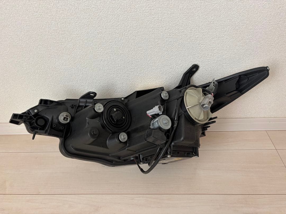 50エスティマ　ヘッドライト　HID AFS付き