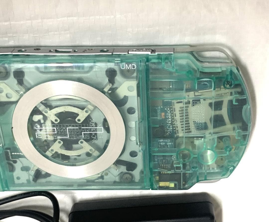 PSP 2000 すぐ遊べるセット【美品・カスタム】スケルトン　グリーン