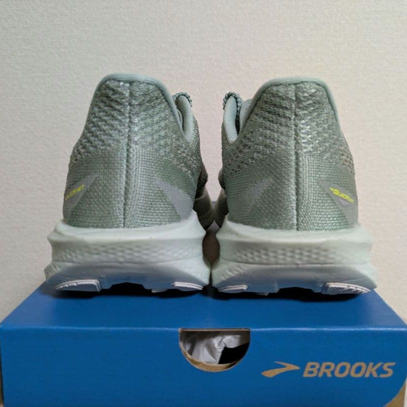 BROOKS ハイペリオンエリート3 24.0