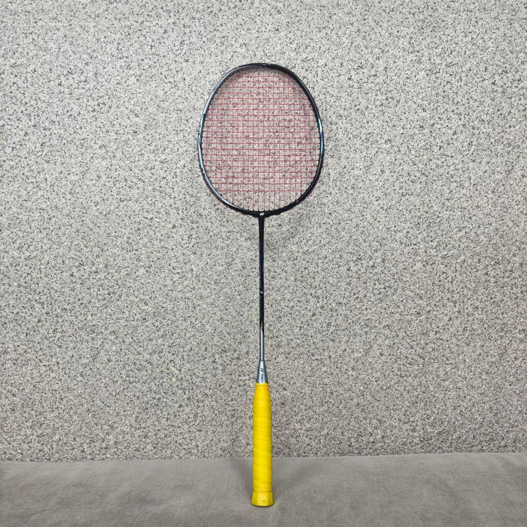 アストロクス55 バドミントンラケット　YONEX