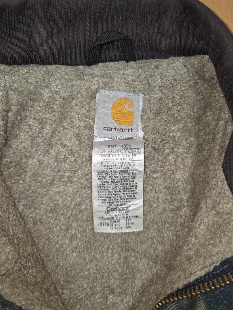 Carhartt ダークグレー ディアボーンジャケット