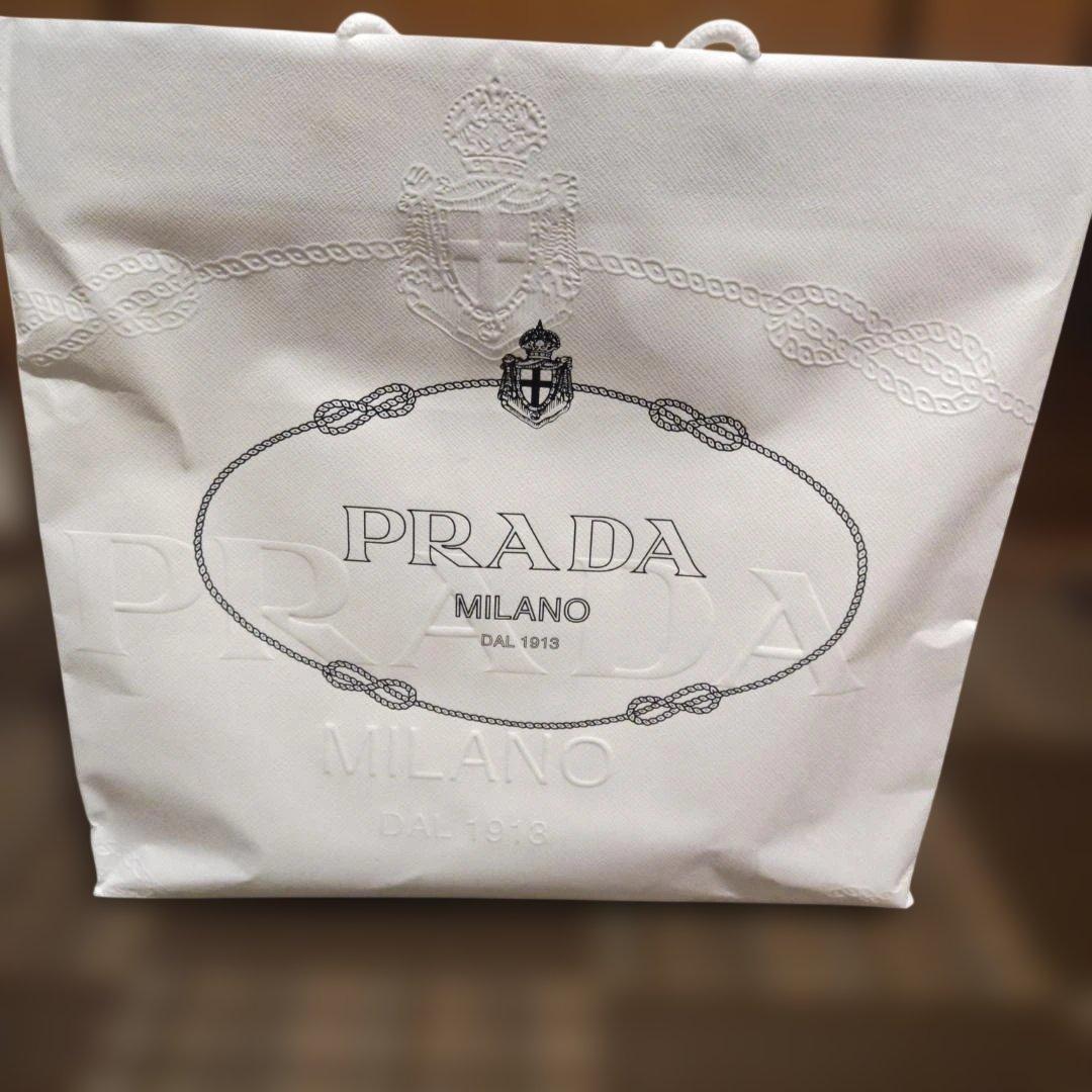 PRADA LOUIS VUITTON ギフトボックス 5箱 2袋