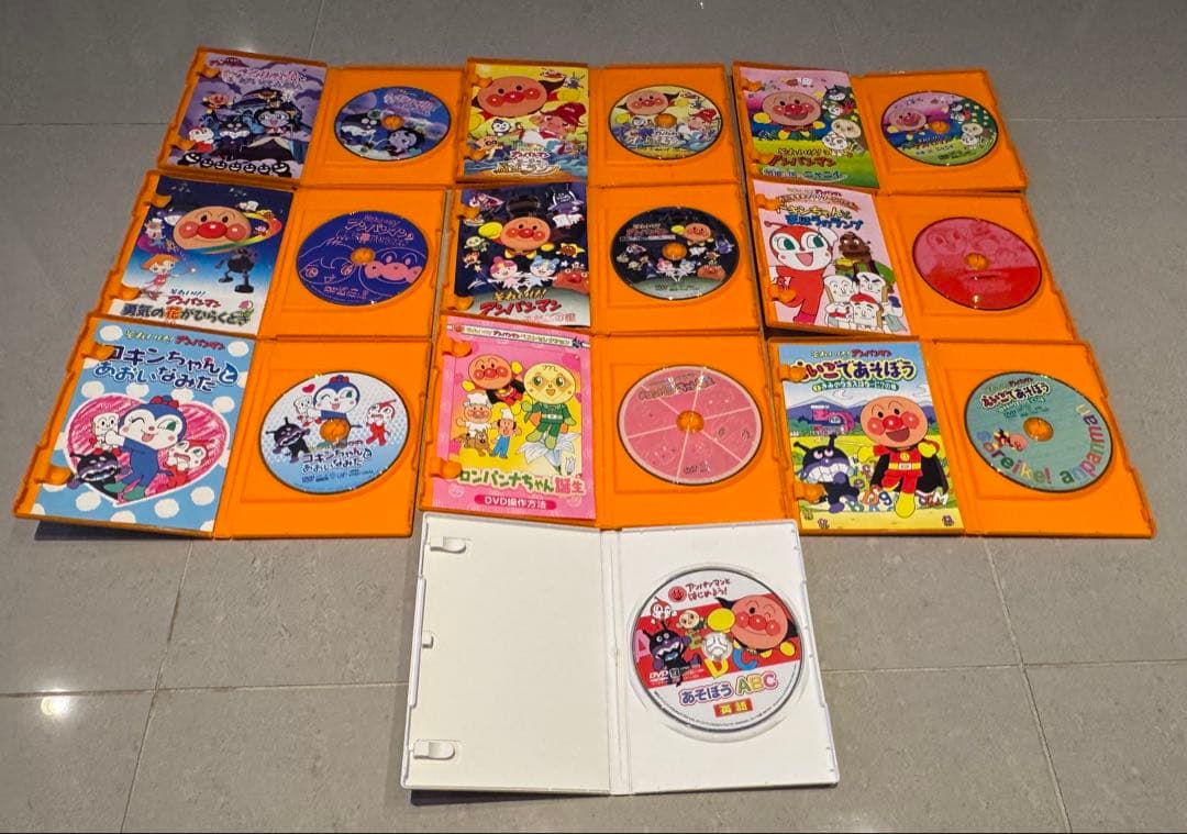 DVD アンパンマン　映画ほか　まとめ売り　10枚セット