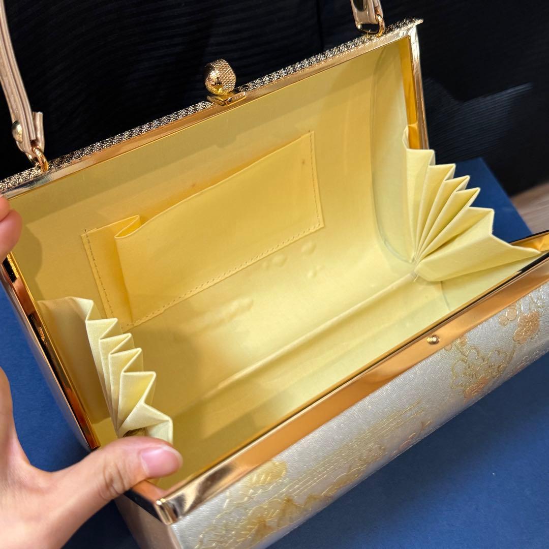 未使用品　草履　和装バッグ　2点セット　着物　浴衣　和装　金　豪華　風景柄