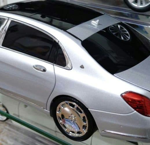 Almost Real 1/18 マイバッハ S600 オールモストリアル