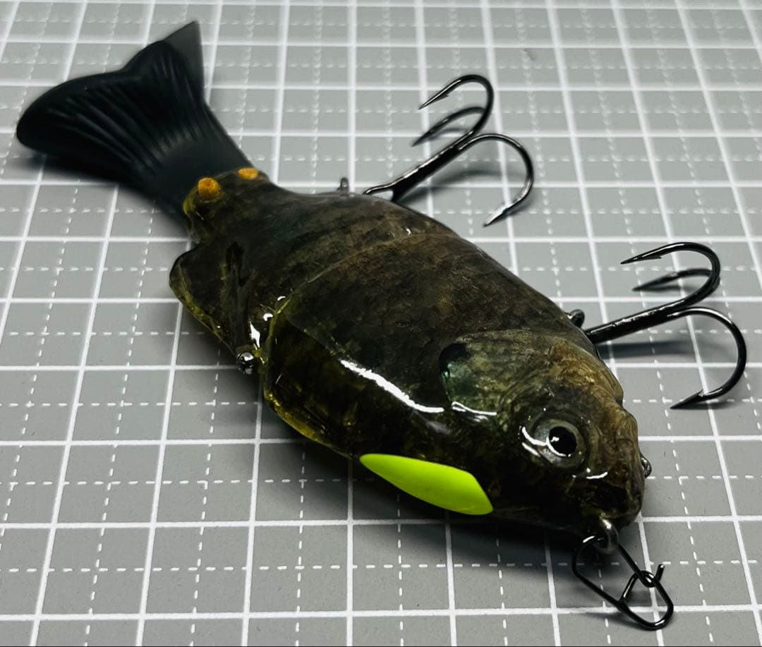 フレッシュベイトルアーズ　ギルロイドミニー　ブルーギル　魚皮