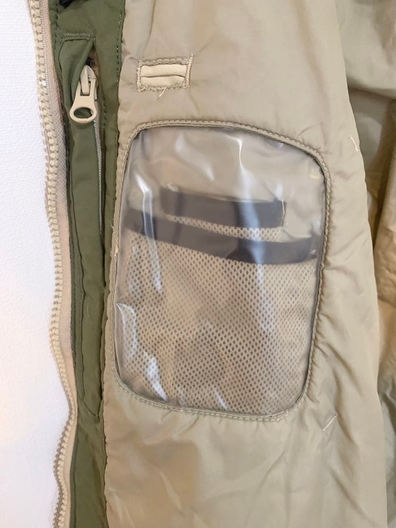 【スノボジャケット】foursquareフォースクウェア（定価4万円程）私服利用