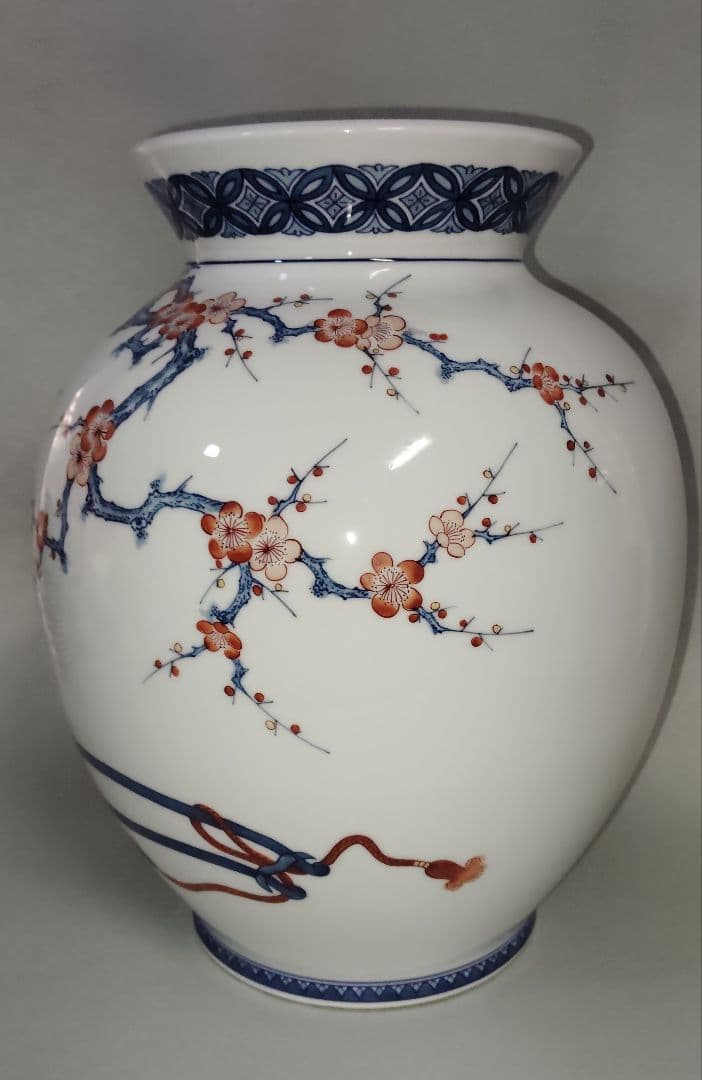 有田焼・伊万里焼・手書き御所車花絵花瓶
