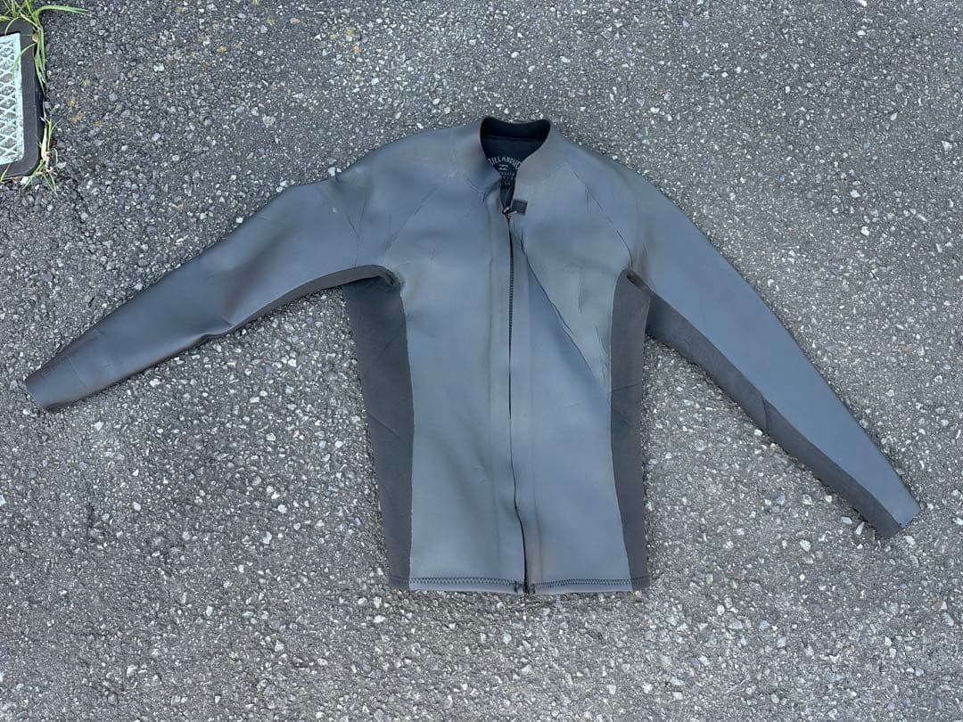 本日のみの値下げ！BILLABONG フルジップ タッパー ブラック