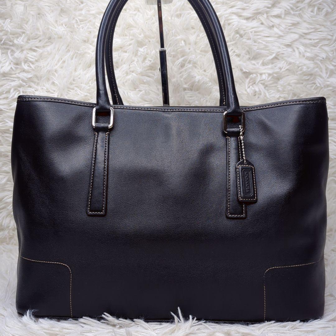 ま*ず様 良品✨コーチ トートバッグ オールレザー 黒 A4収納可 ロゴ型押し
