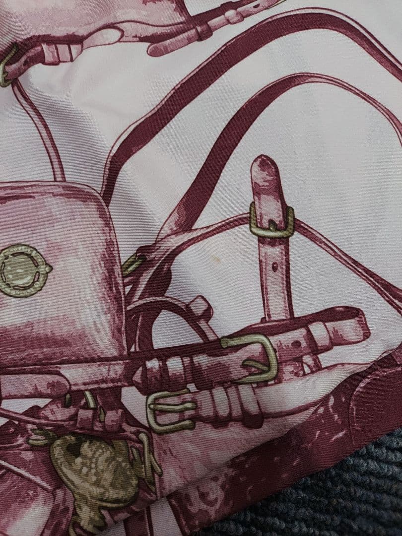 HERMÈS Brides Rebelles スカーフ カレ90