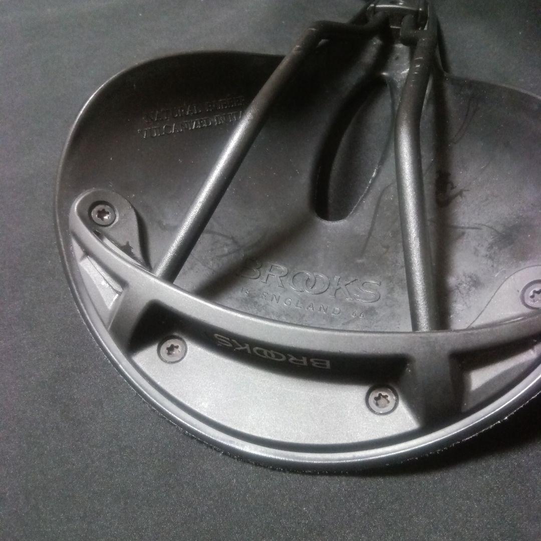 BROOKS CAMBIUM CARVED C17 サドル
