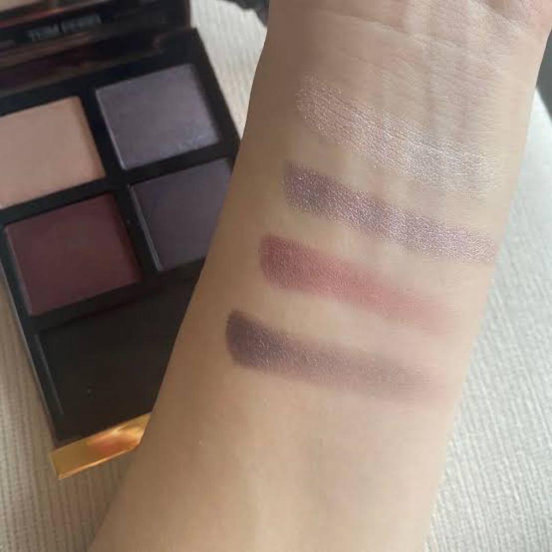 【未使用に近い】TOM FORD 39C バイオレットサテン